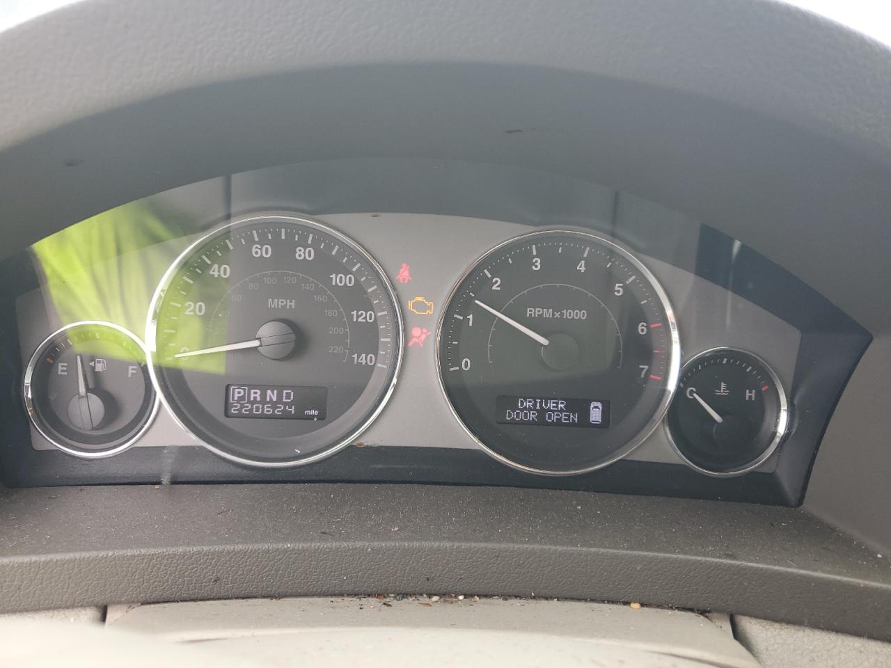 2008 Jeep Grand Cherokee Overland VIN: 1J8HR68268C212681 Lot: 81781025