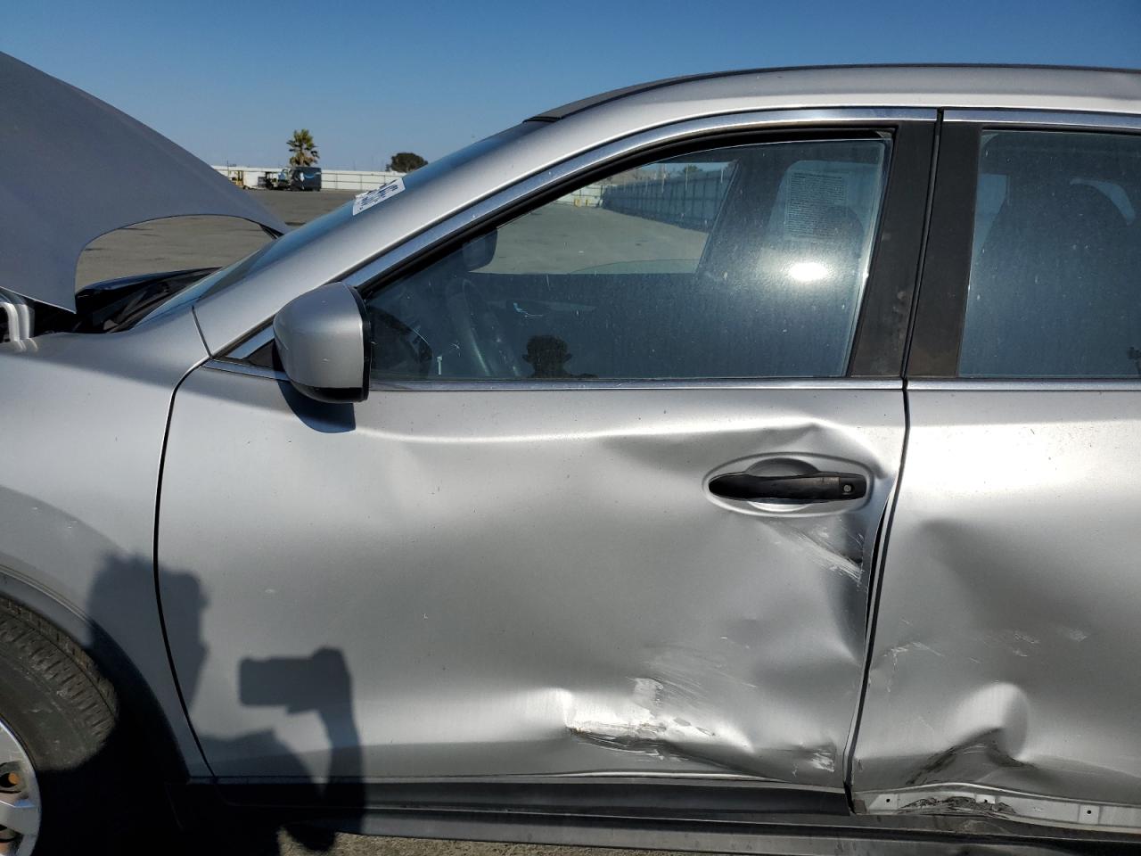 2017 Nissan Rogue S VIN: KNMAT2MT2HP540755 Lot: 80743655