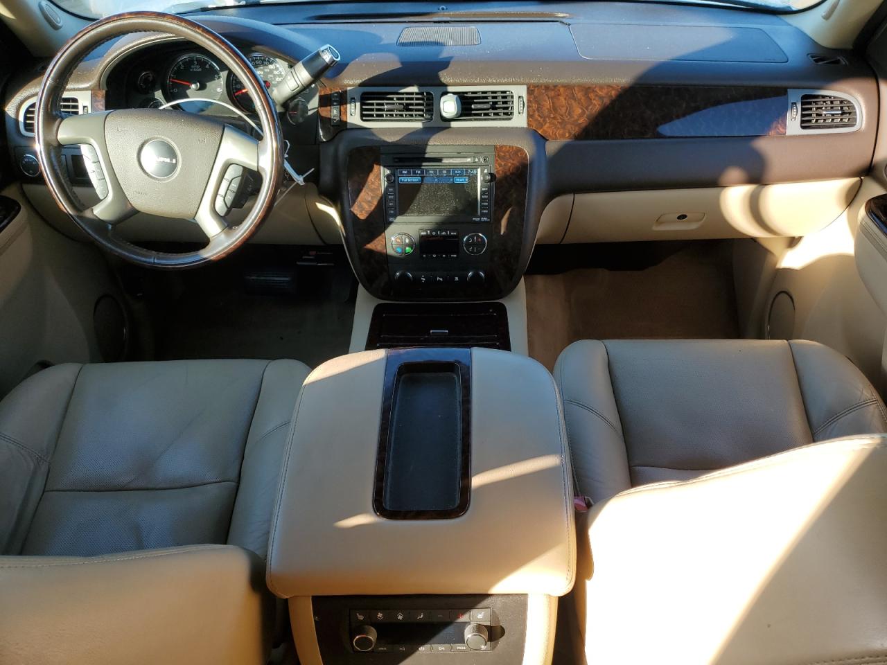 2010 GMC Yukon Xl Denali VIN: 1GKUKMEF5AR195059 Lot: 83834085