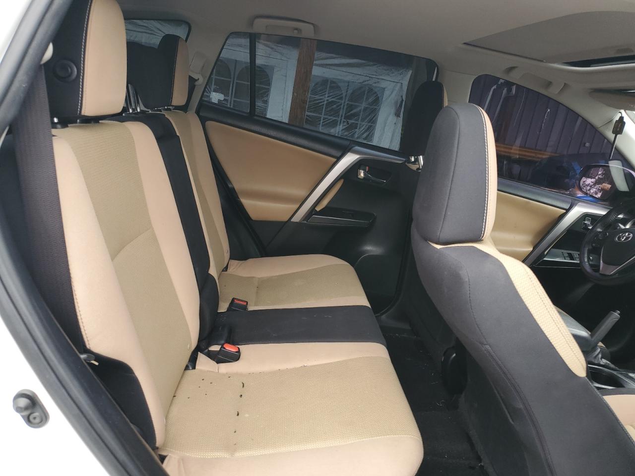 2017 Toyota Rav4 Xle VIN: JTMRFREV4HJ131405 Lot: 82138345