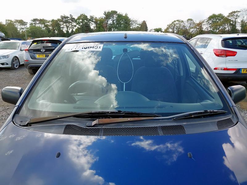 2002 TOYOTA YARIS  