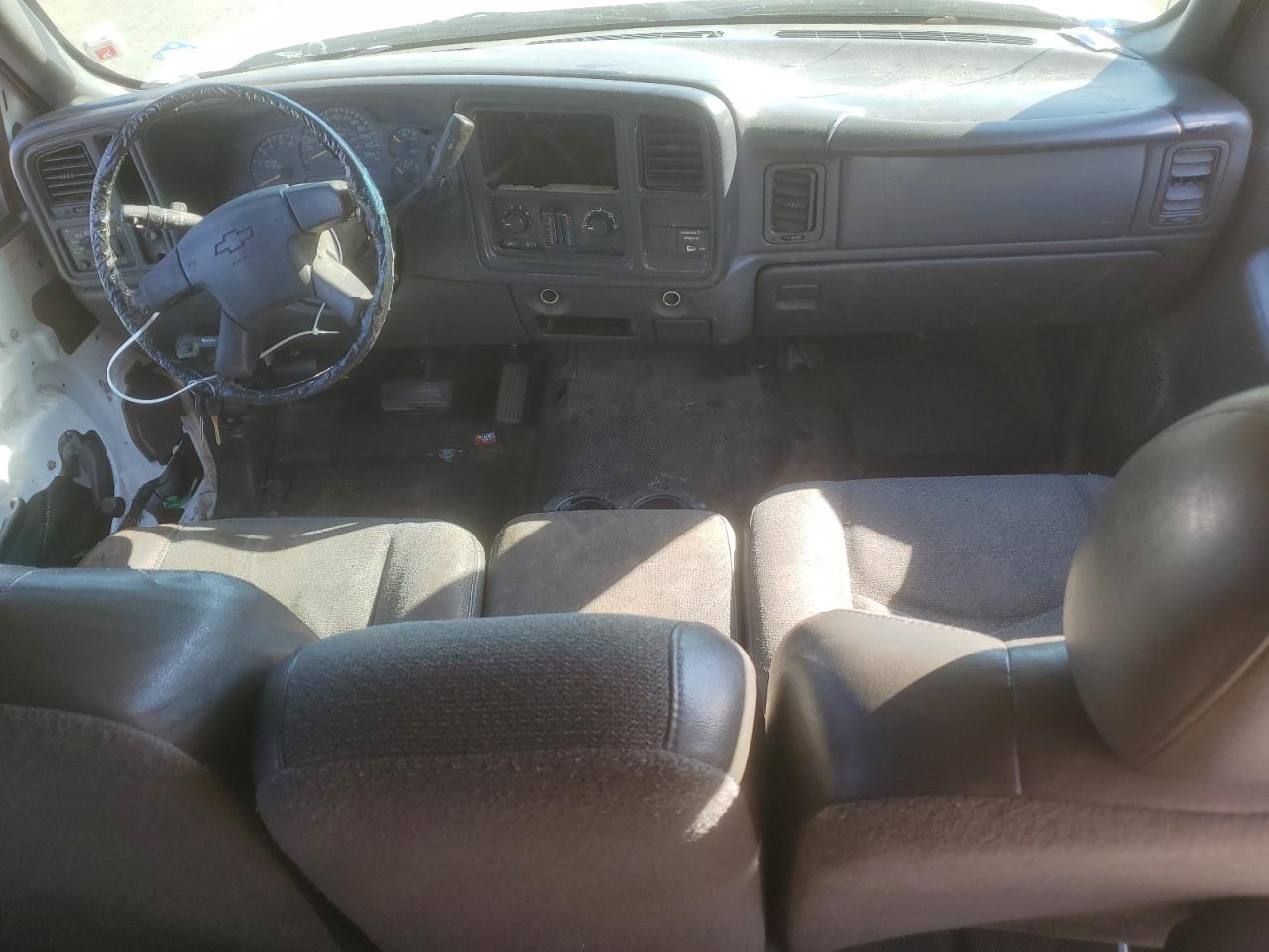 2003 Chevrolet Silverado C2500 Heavy Duty VIN: 1GCHC29U93E360998 Lot: 80368035