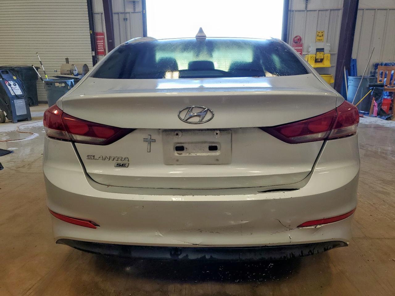 2017 Hyundai Elantra Se VIN: KMHD74LF1HU325809 Lot: 80520655