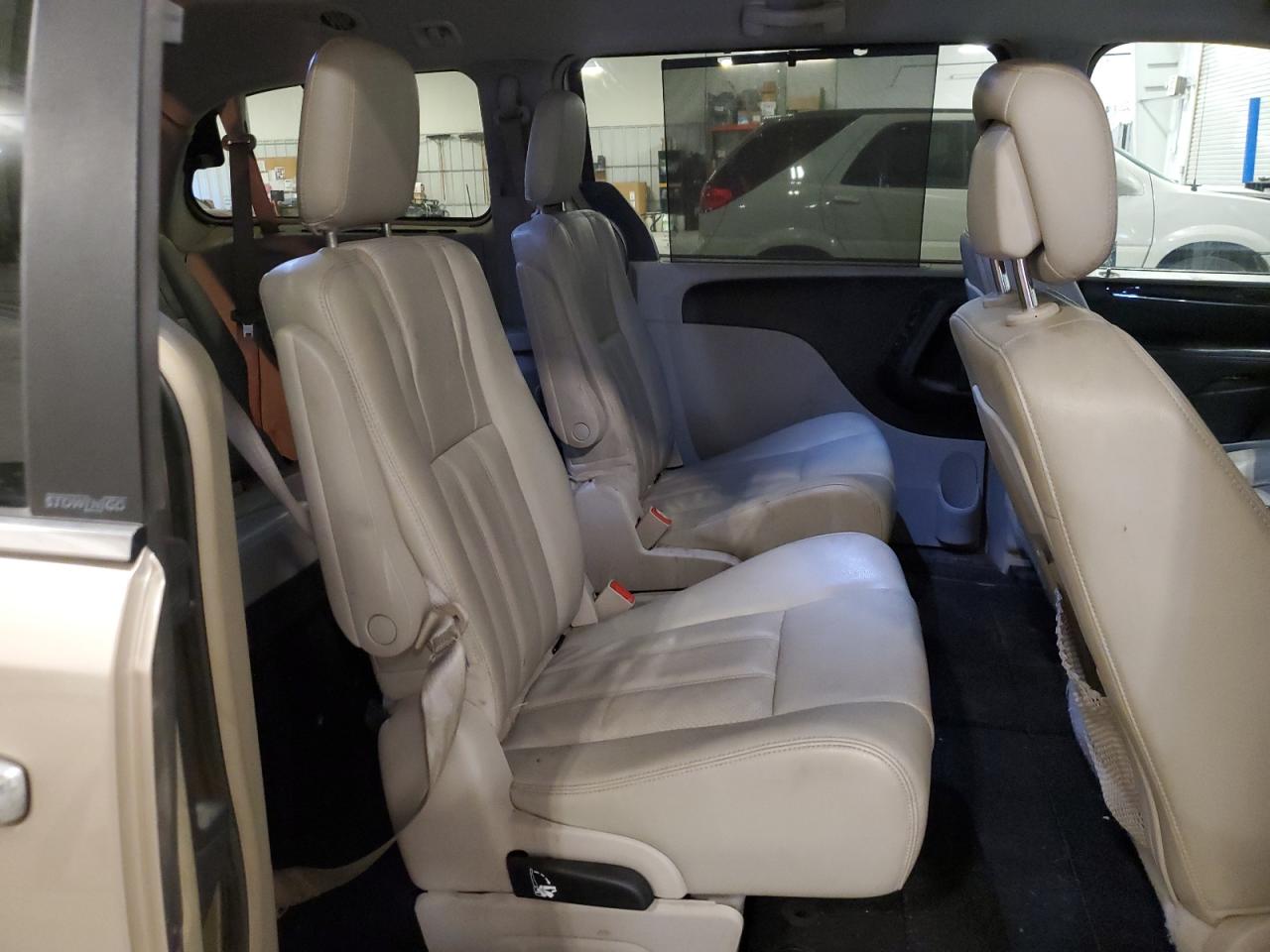 2013 Chrysler Town & Country Touring L VIN: 2C4RC1CG1DR614273 Lot: 83857155