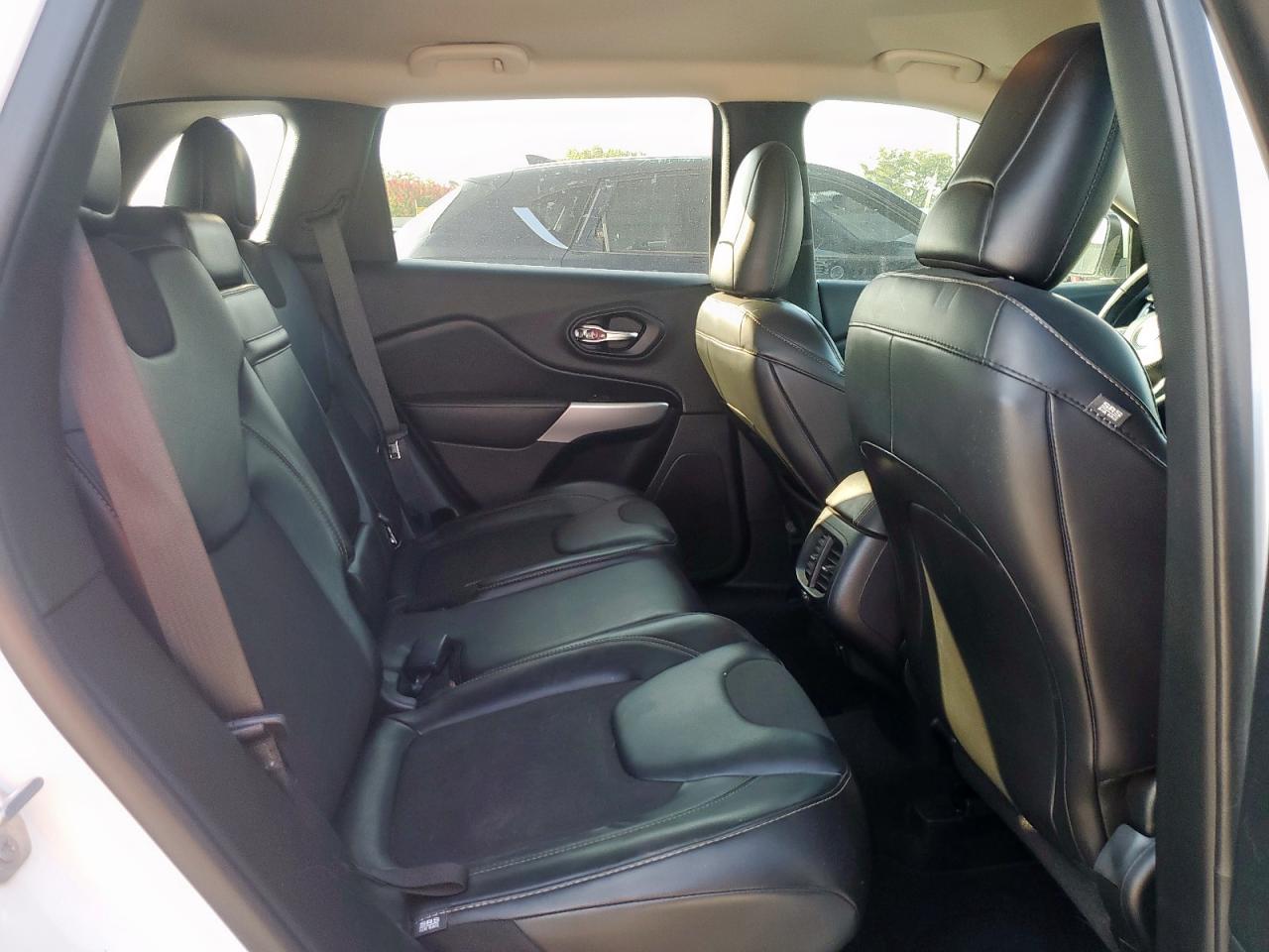 2018 Jeep Cherokee Latitude Plus VIN: 1C4PJLLB0JD538041 Lot: 81046385