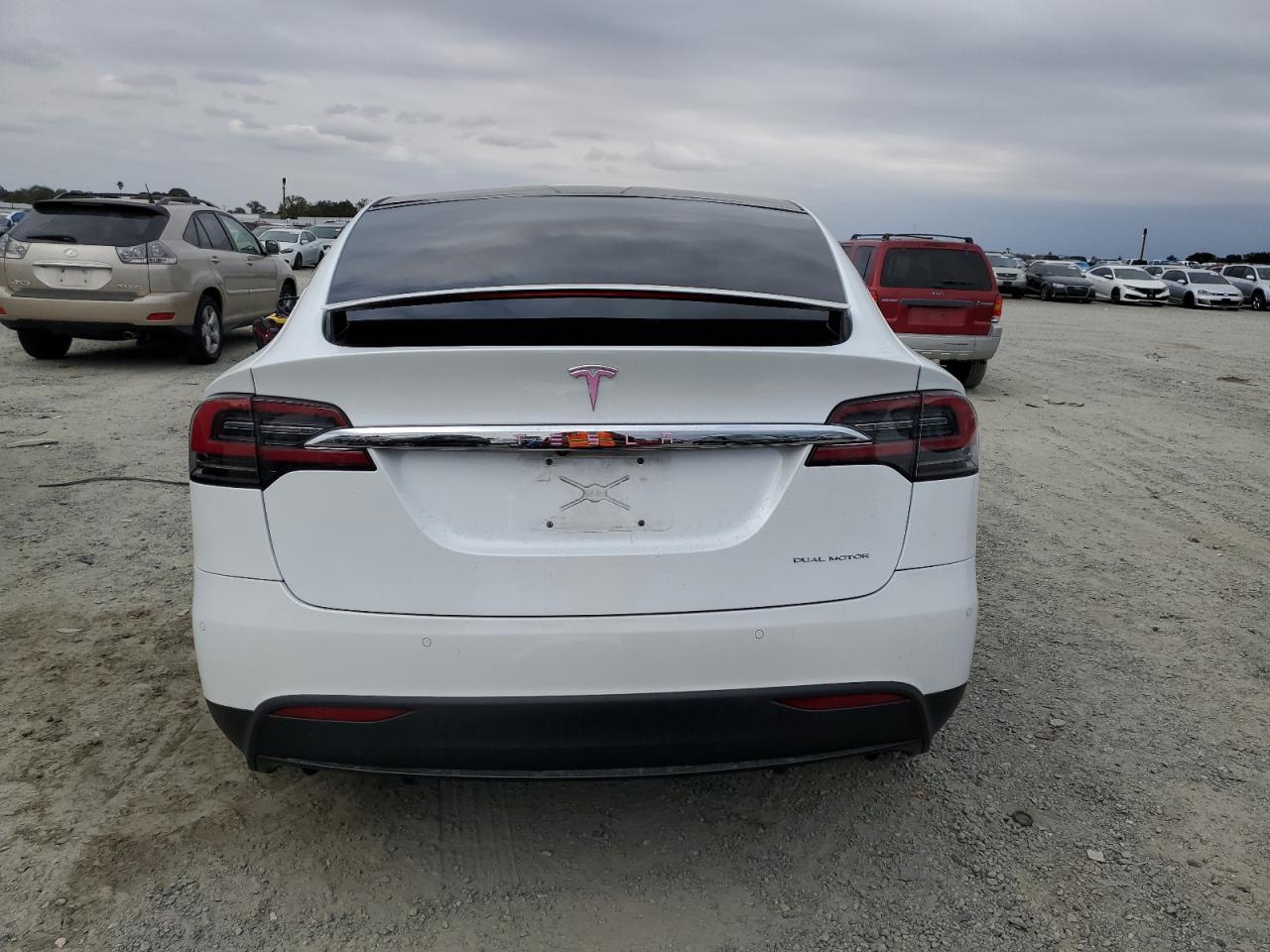 2020 Tesla Model X VIN: 5YJXCAE27LF234387 Lot: 72017115