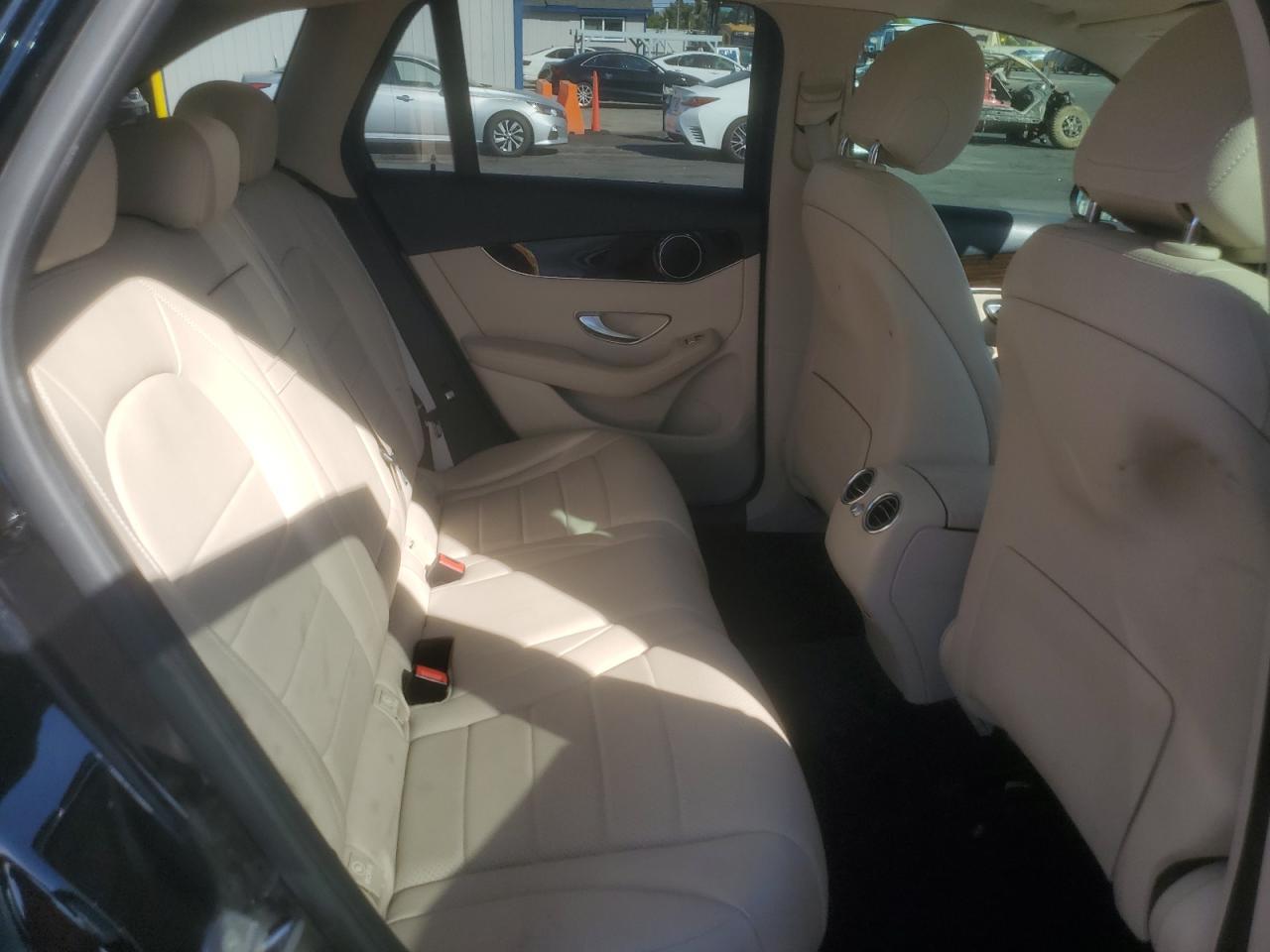 2016 Mercedes-Benz Glc 300 VIN: WDC0G4JB9GF079561 Lot: 71994205