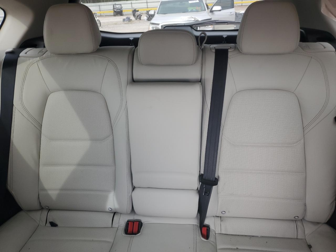 2022 Mazda Cx-5 Premium VIN: JM3KFBDM1N1632918 Lot: 80015315