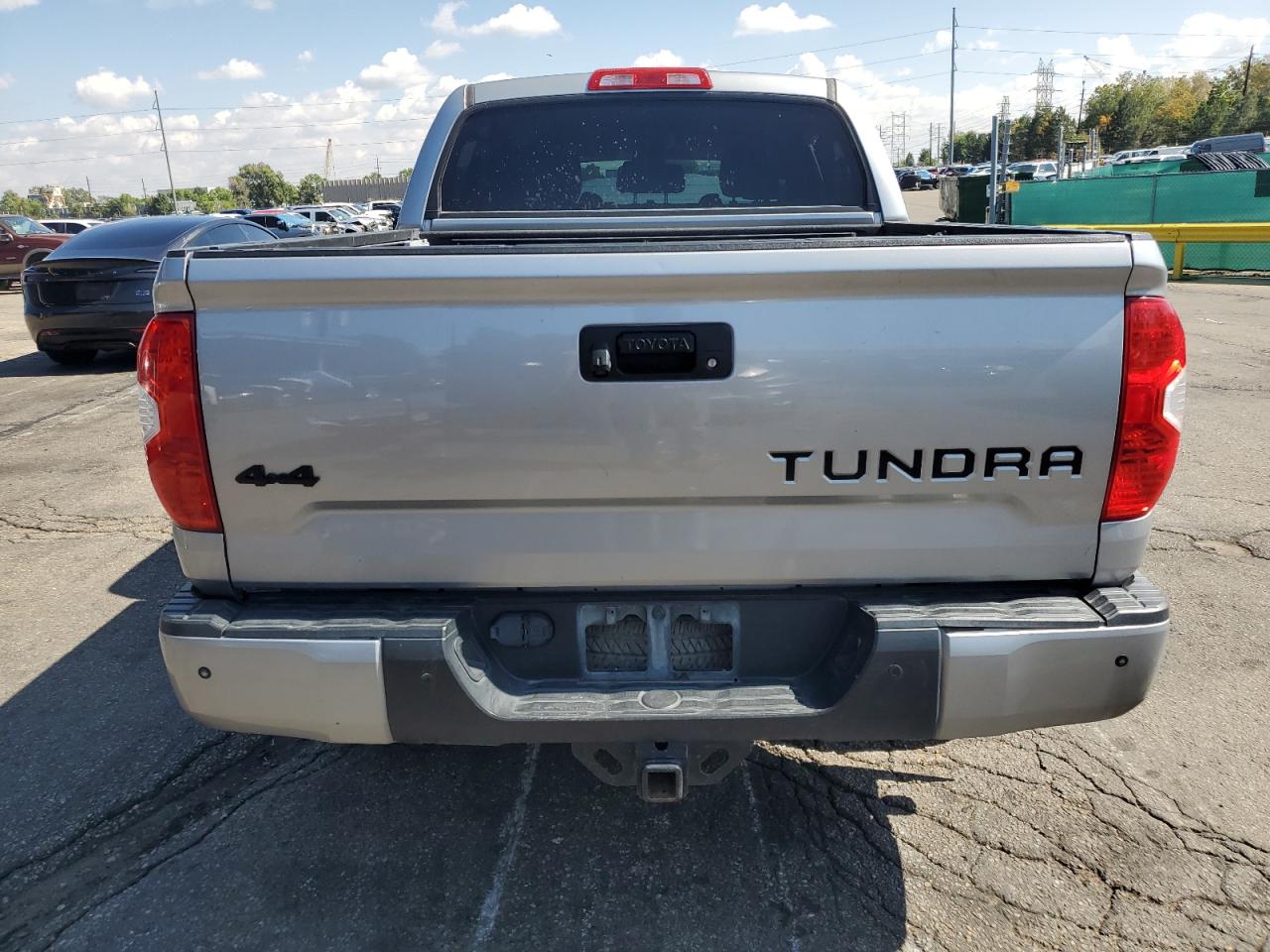 2017 Toyota Tundra Crewmax Sr5 VIN: 5TFDW5F17HX671553 Lot: 83759095