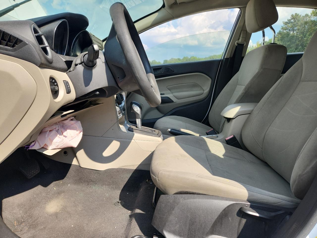 2019 Ford Fiesta Se VIN: 3FADP4BJ1KM123855 Lot: 81355865