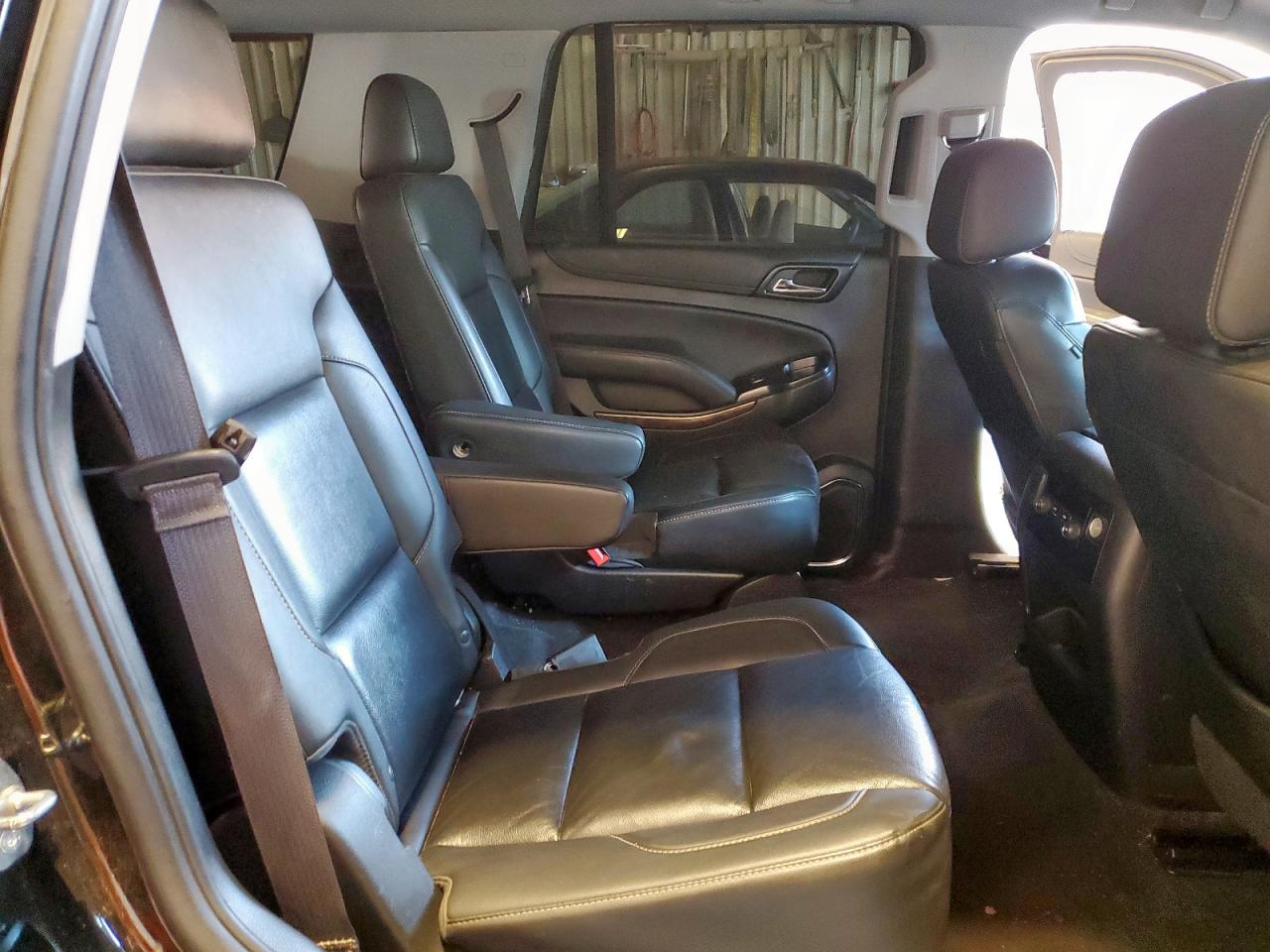 2019 Chevrolet Tahoe K1500 Lt VIN: 1GNSKBKC8KR104795 Lot: 81811545