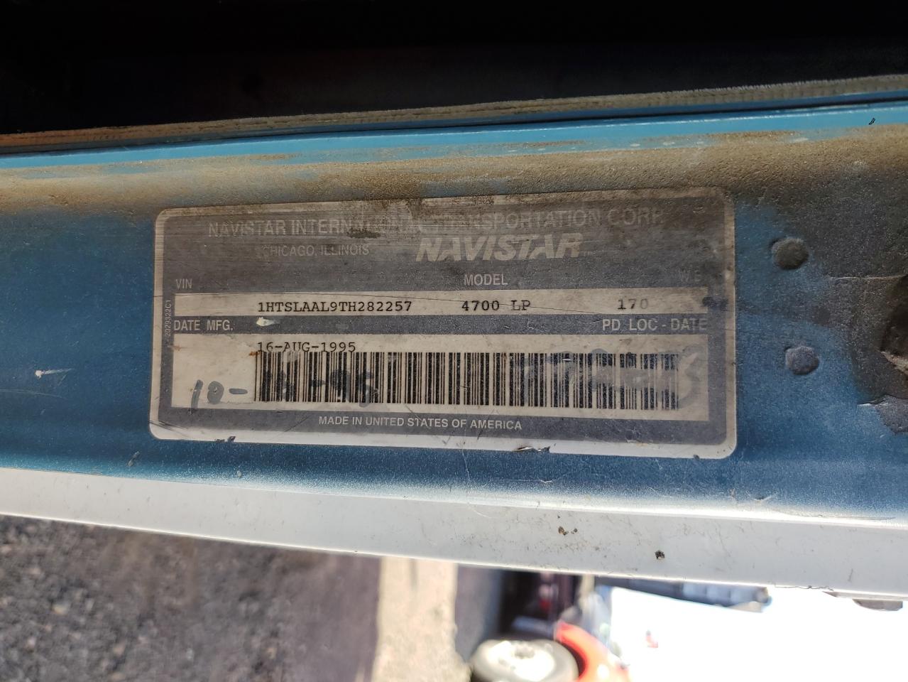1996 International 4000 4700 - Semi Truck VIN: 1HTSLAAL9TH282257 Lot: 82050915