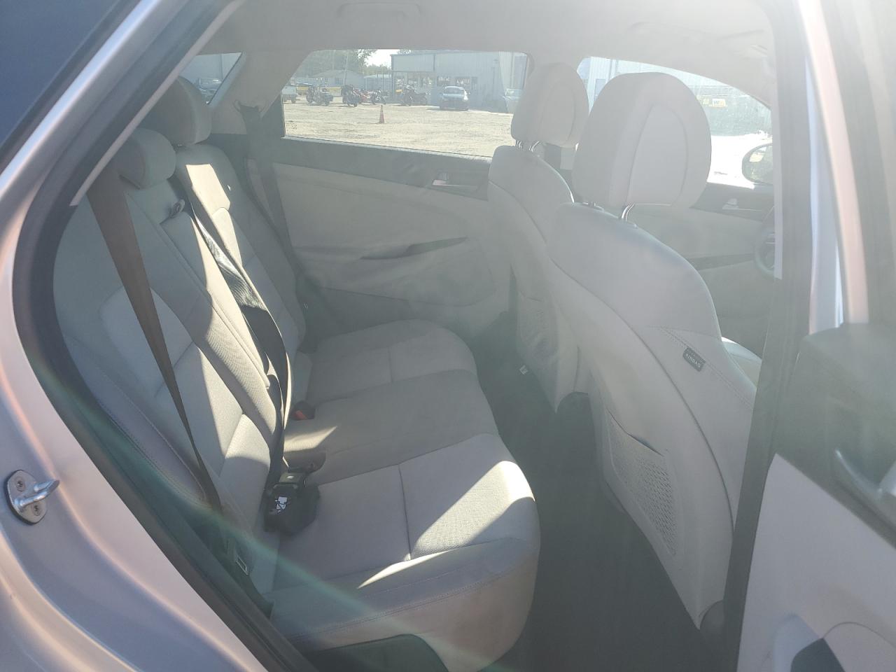 2016 Hyundai Tucson Limited VIN: KM8J33A2XGU142691 Lot: 81806955