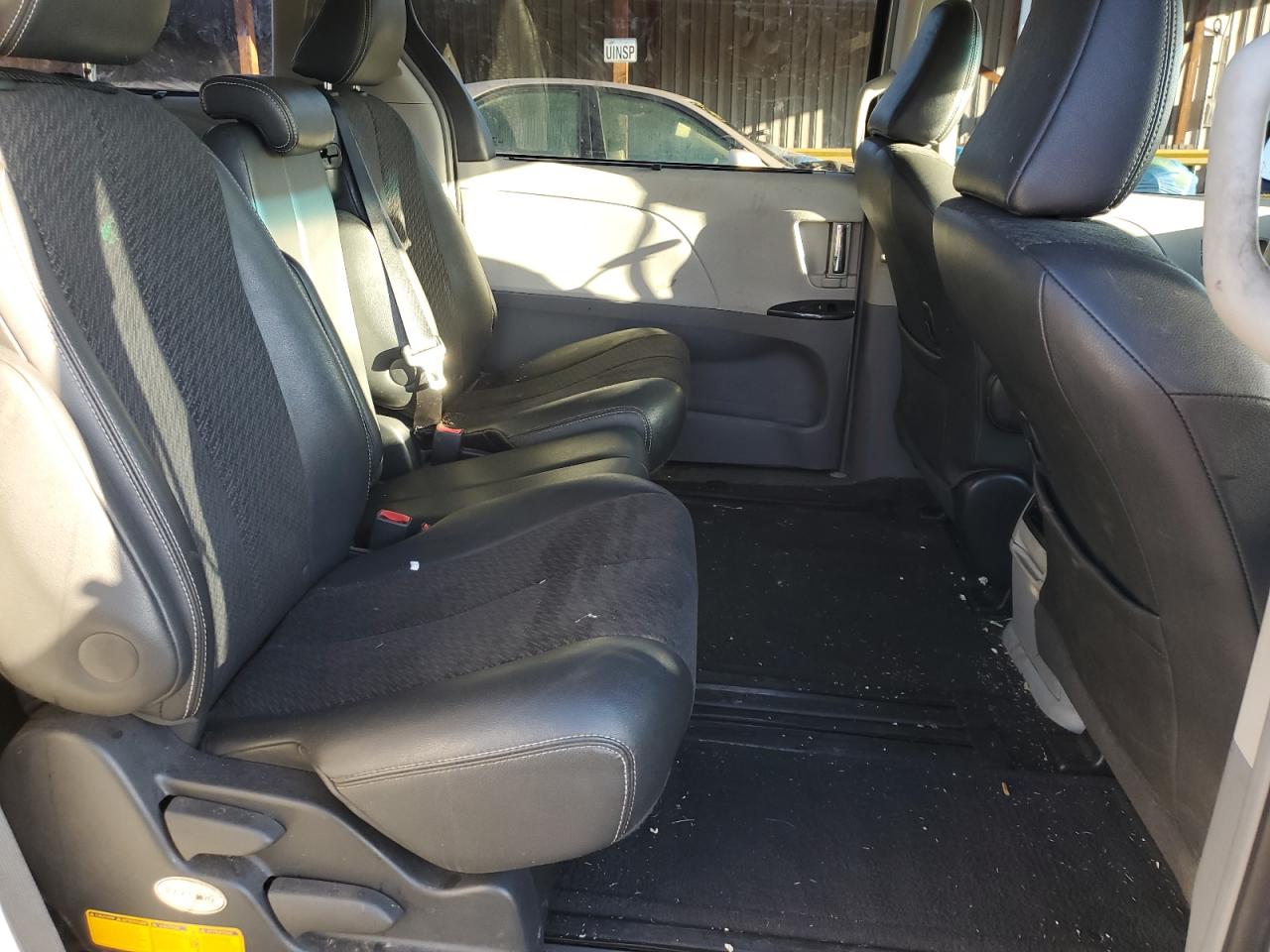 2011 Toyota Sienna Sport VIN: 5TDXK3DC0BS150981 Lot: 83873885