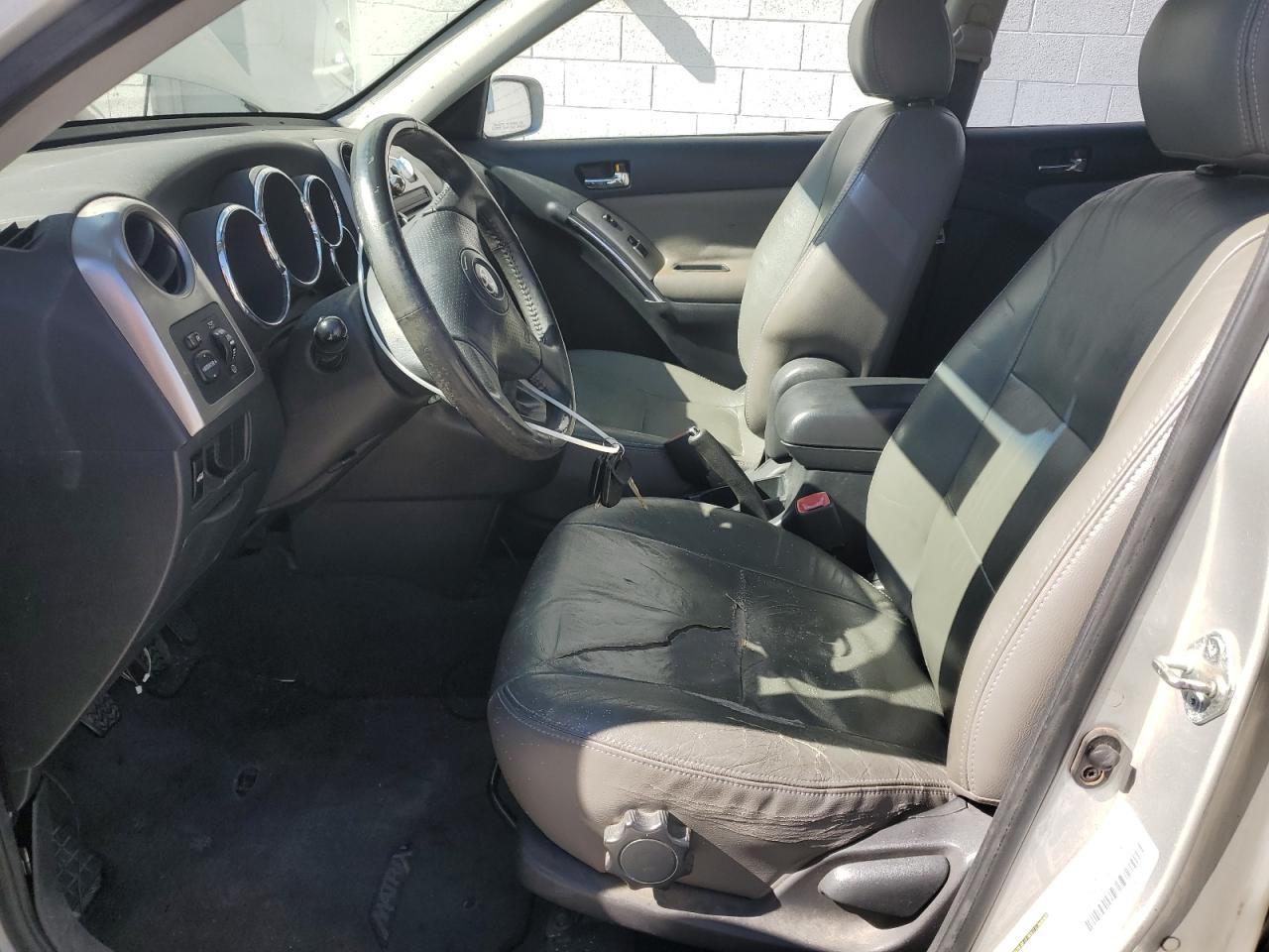 2004 Toyota Corolla Matrix Xr VIN: 2T1KR32EX4C266355 Lot: 81079255