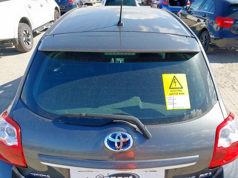 2012 TOYOTA AURIS HYBRID T4 CVT 