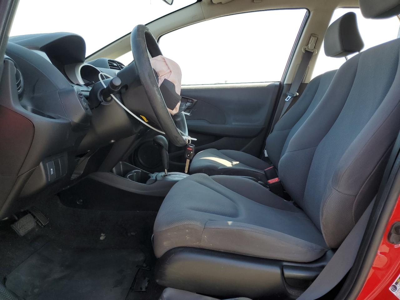 2013 Honda Fit VIN: JHMGE8H33DC076957 Lot: 80686805