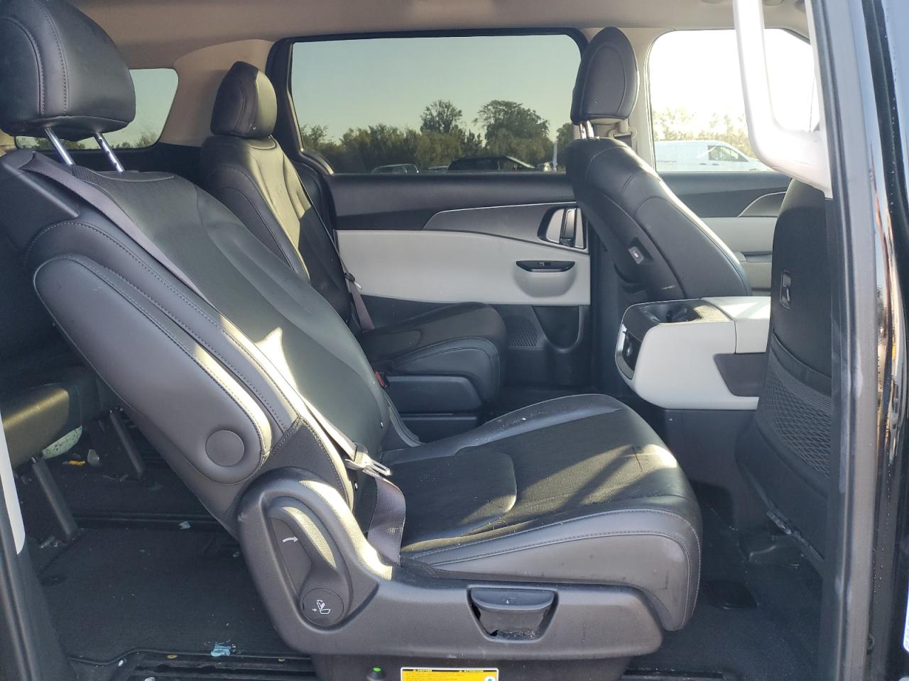 2022 Kia Carnival Lx VIN: KNDNB4H35N6116028 Lot: 70818915