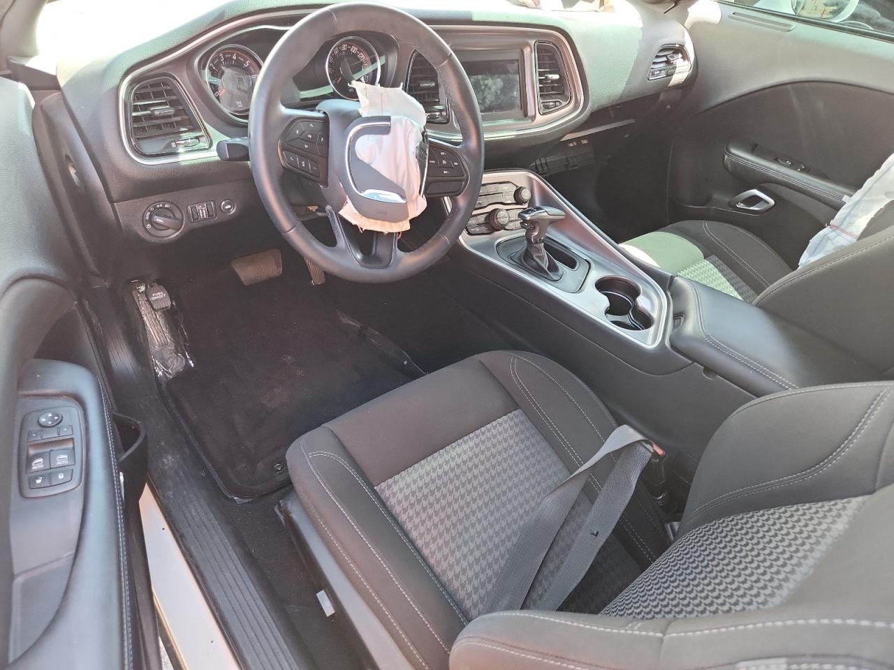 2022 Dodge Challenger Sxt VIN: 2C3CDZAG1NH137442 Lot: 80210925