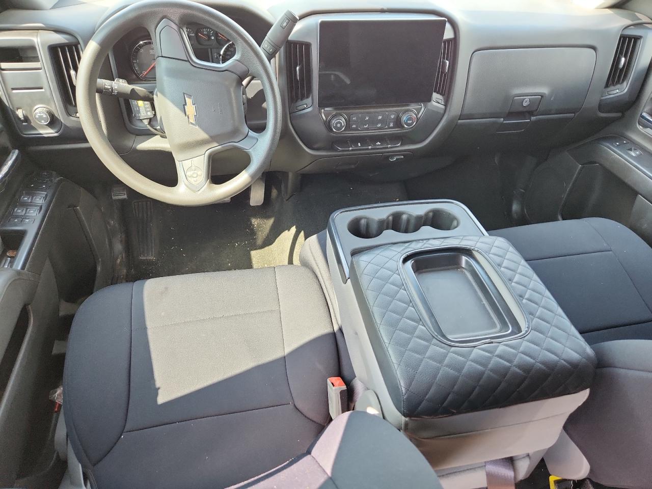 2018 Chevrolet Silverado C1500 Custom VIN: 3GCPCPEC1JG131369 Lot: 71817385