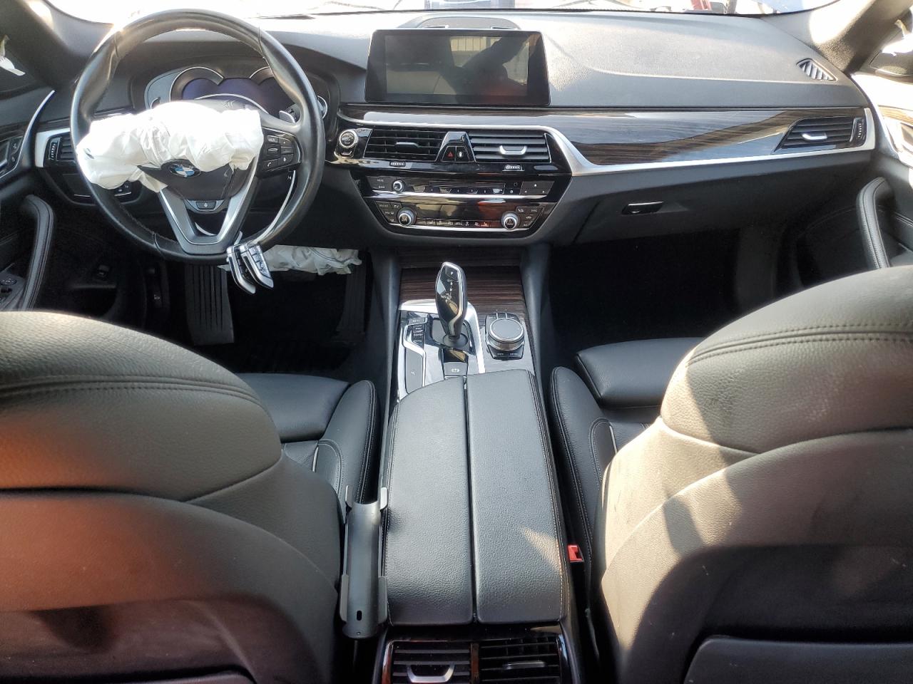 2019 BMW 530 Xi VIN: WBAJA7C50KG910854 Lot: 71302315