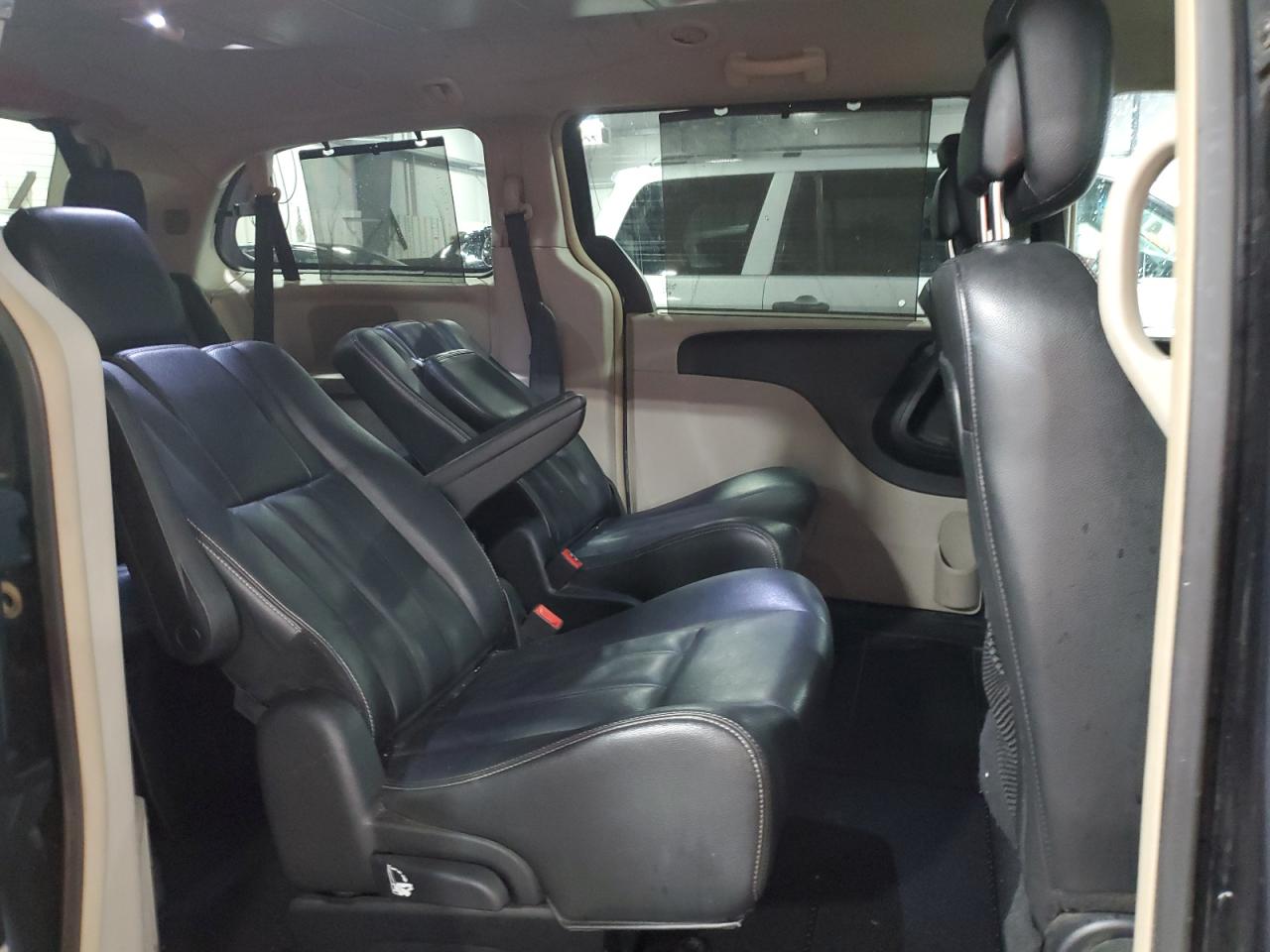 2014 Chrysler Town & Country Touring VIN: 2C4RC1BG3ER277575 Lot: 72036895