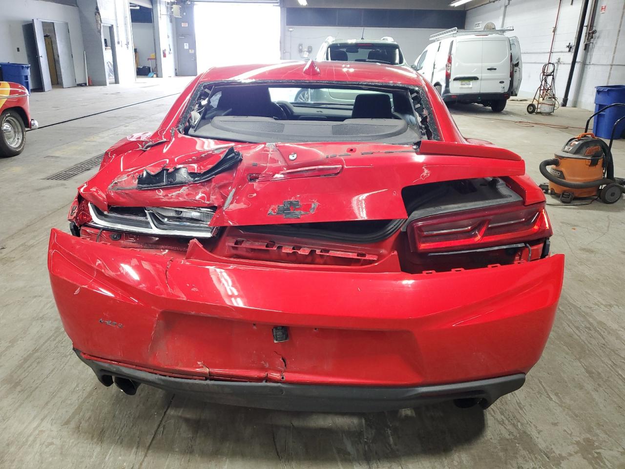 2018 Chevrolet Camaro Lt VIN: 1G1FB1RS2J0113750 Lot: 70909245