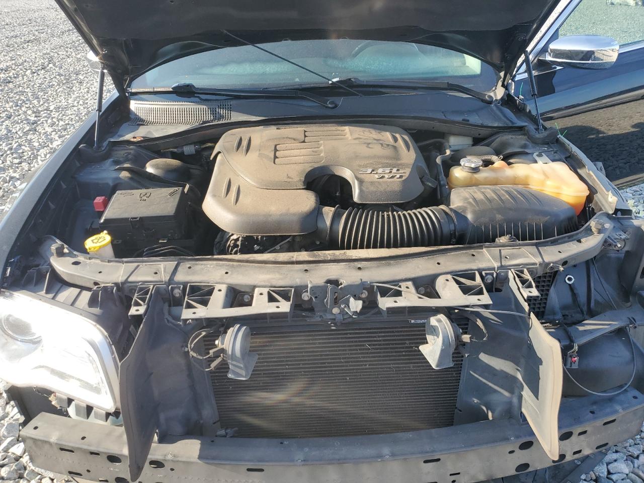 2015 Chrysler 300 Limited VIN: 2C3CCARG9FH793009 Lot: 81484225