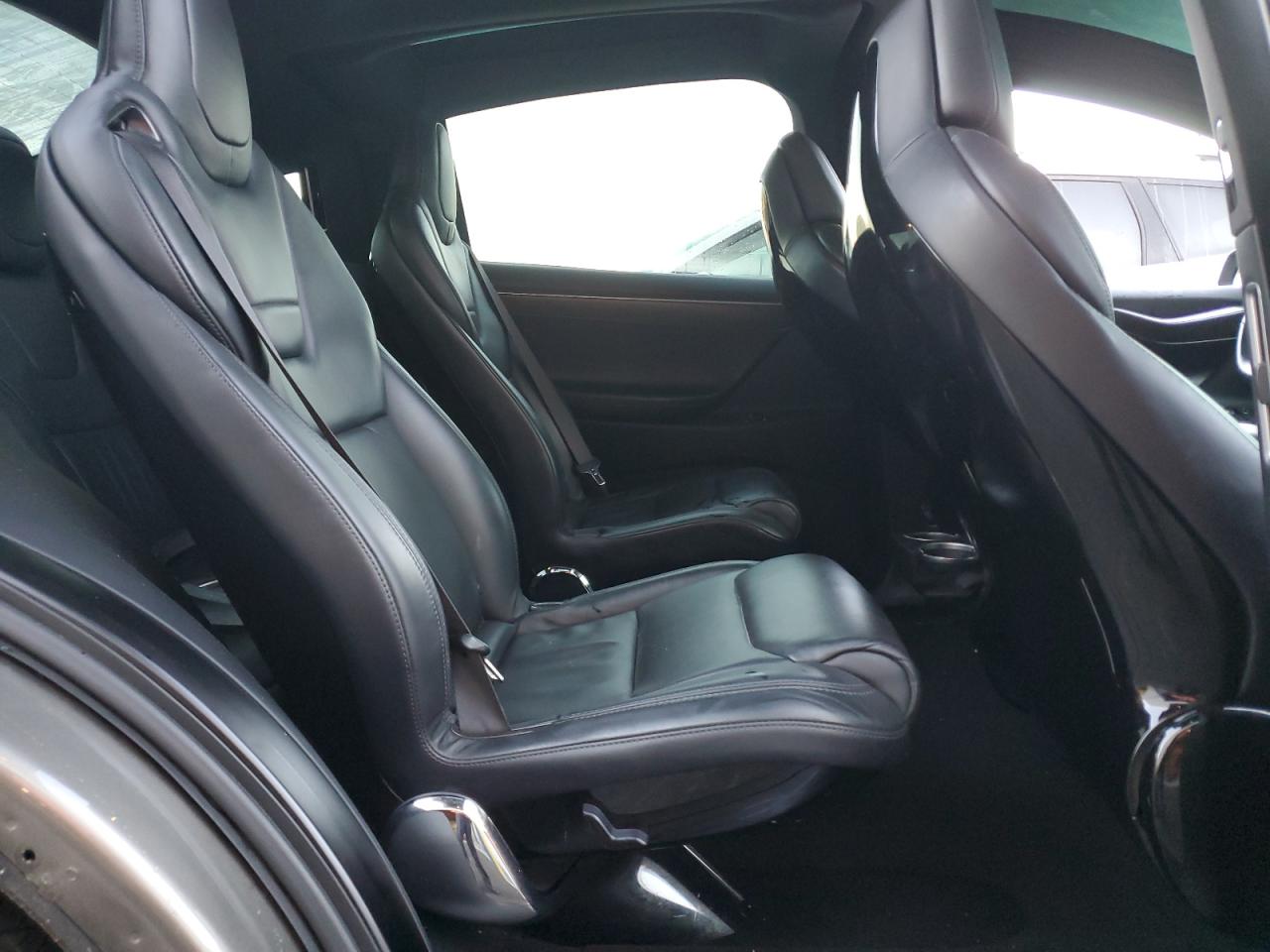 2016 Tesla Model X VIN: 5YJXCBE23GF012201 Lot: 81342695