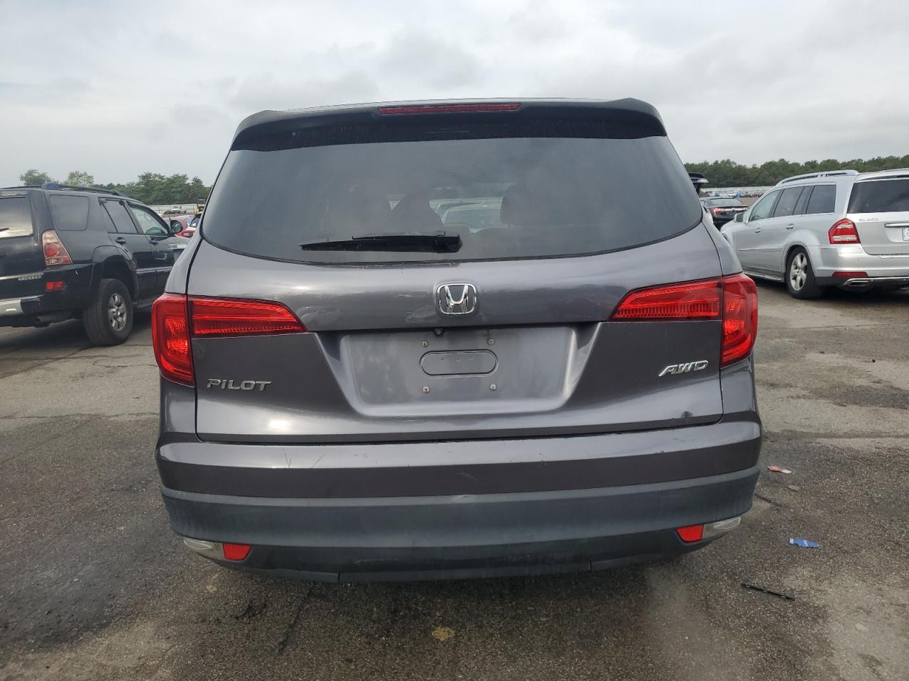2018 Honda Pilot Lx VIN: 5FNYF6H17JB054304 Lot: 81187215
