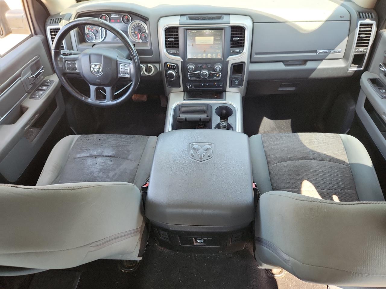 2016 Ram 1500 Slt VIN: 3C6RR6LT1GG356069 Lot: 70157065