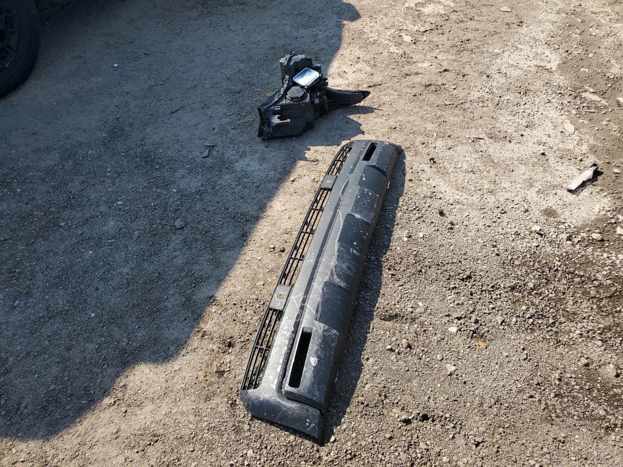 2025 Toyota Sequoia Sr5 VIN: 7SVAAABAXSX052832 Lot: 84647935