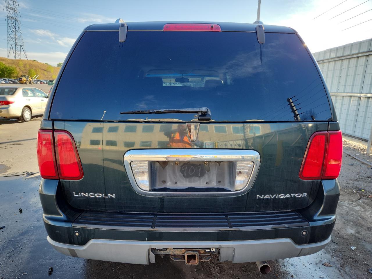 2003 Lincoln Navigator VIN: 5LMFU28RX3LJ08909 Lot: 80653435