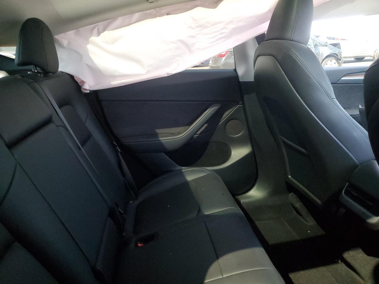 2024 Tesla Model Y VIN: 7SAYGDED8RF158217 Lot: 69256675