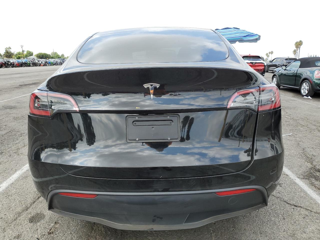 2023 Tesla Model Y VIN: 7SAYGDED1PF941165 Lot: 71301845