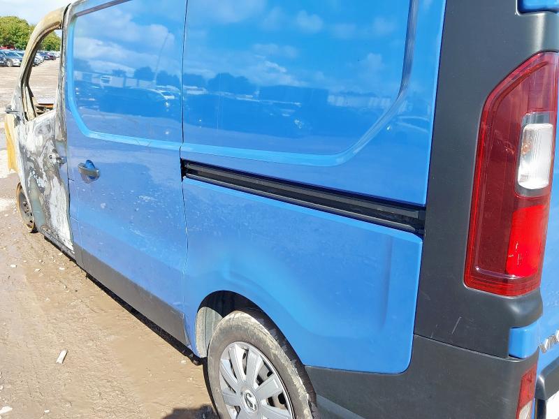 2015 VAUXHALL VIVARO 2700 CDTI 