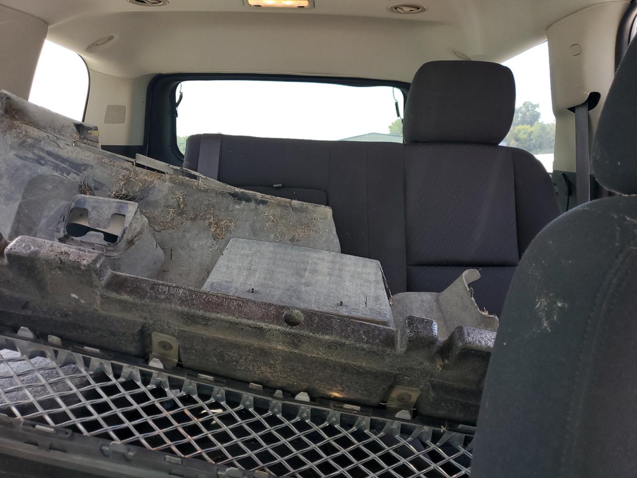 2011 Chevrolet Tahoe C1500 Ls VIN: 1GNSCAE03BR211696 Lot: 81493645