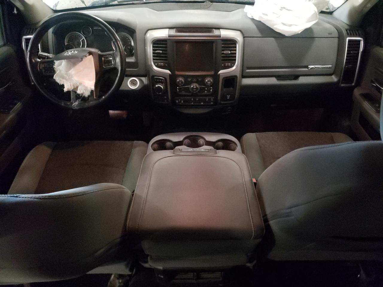 2017 Ram 1500 Slt VIN: 3C6RR7LT2HG565215 Lot: 83945995