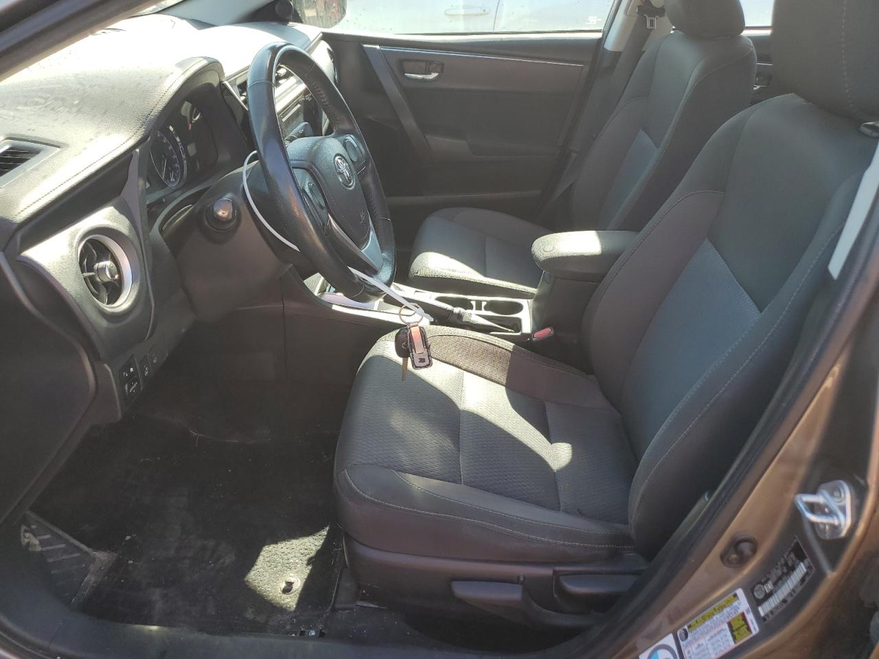 2017 Toyota Corolla L VIN: 2T1BURHE5HC936120 Lot: 81664415