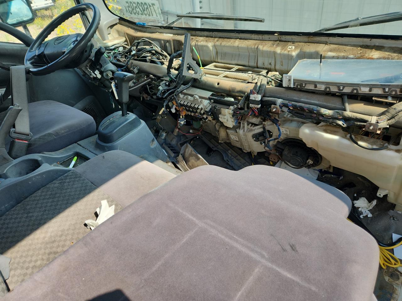 2008 Isuzu Npr VIN: JALB4W16687400116 Lot: 71692595