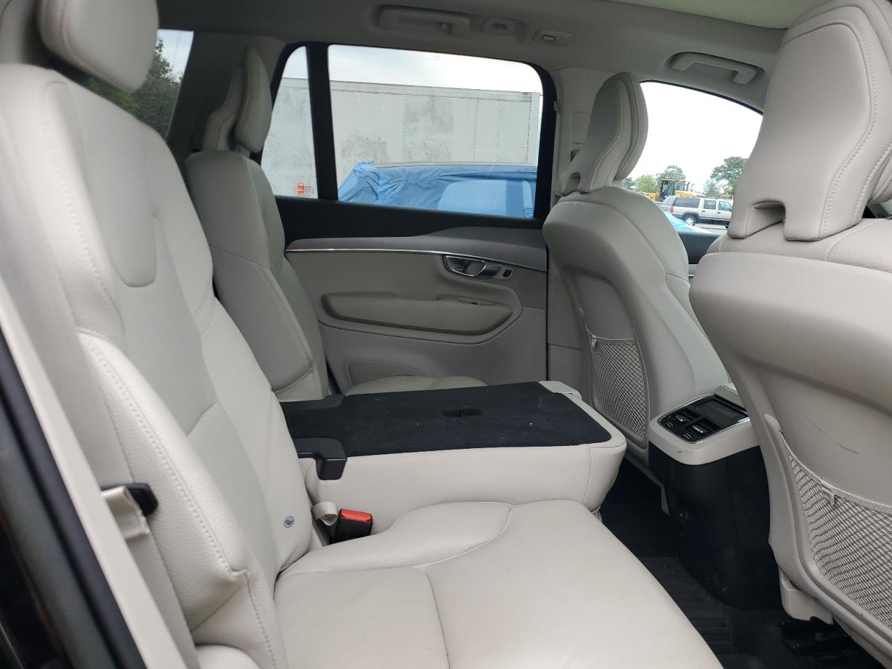 2023 Volvo Xc90 Core VIN: YV4L12PV7P1929529 Lot: 82063495