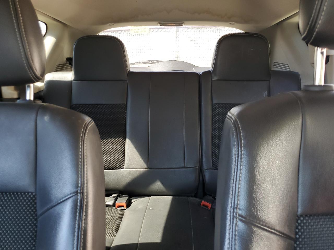 2014 Jeep Compass Latitude VIN: 1C4NJCEB9ED574918 Lot: 72080355