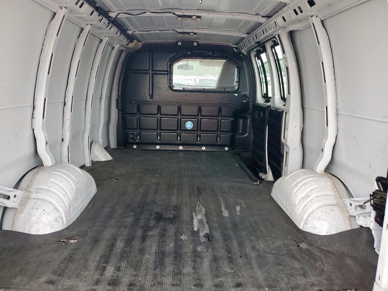 2020 Chevrolet Express G2500 VIN: 1GCWGAFG7L1275413 Lot: 81514185