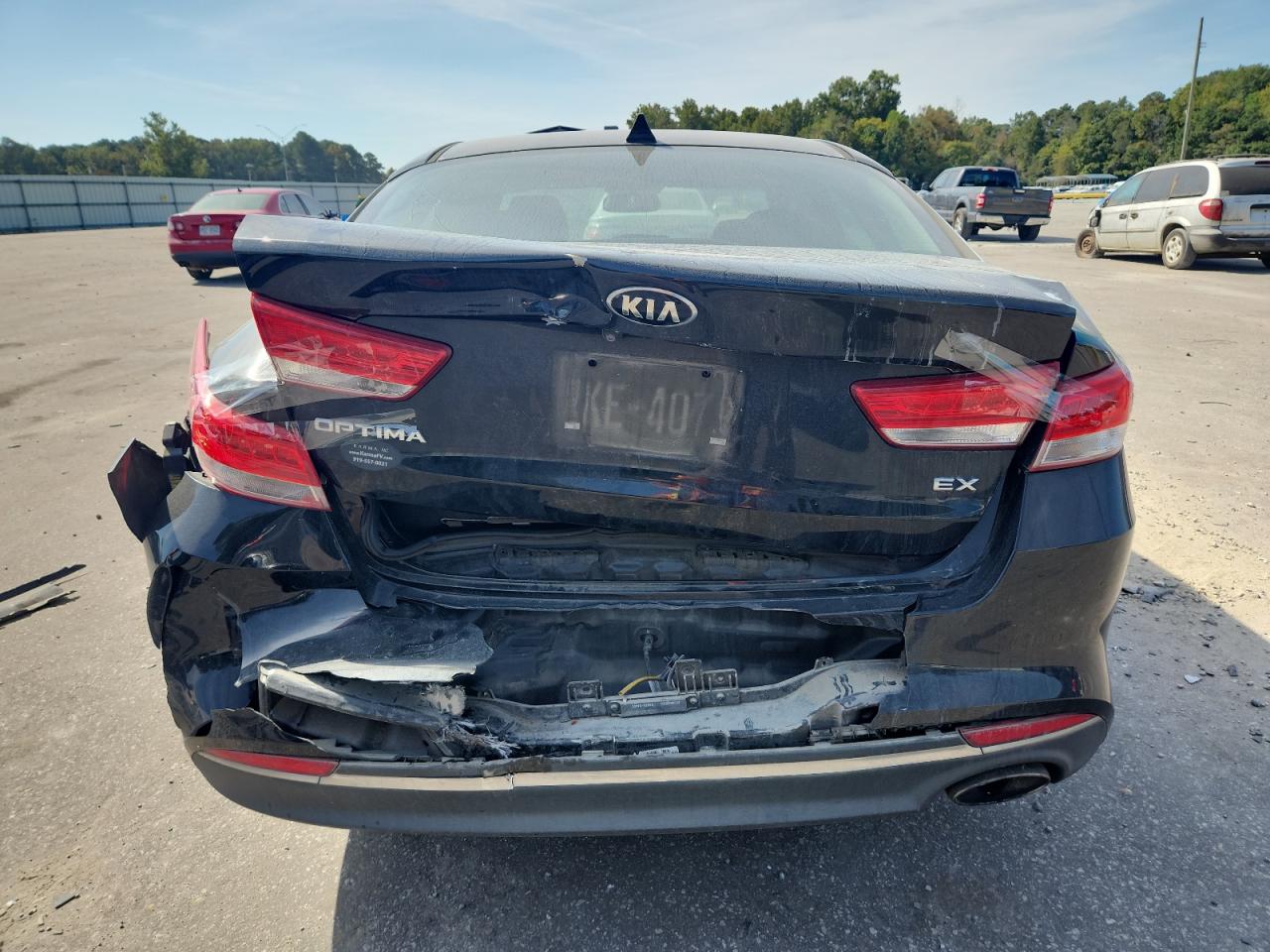 2016 Kia Optima Ex VIN: 5XXGU4L33GG120125 Lot: 81658535