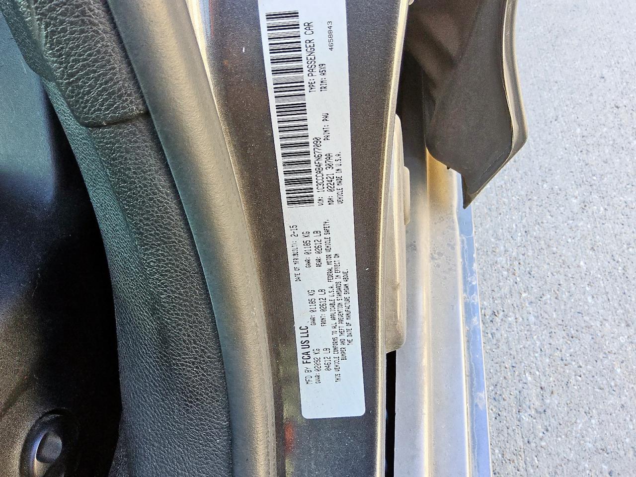 2015 Chrysler 200 Limited VIN: 1C3CCCAB4FN677090 Lot: 84035355