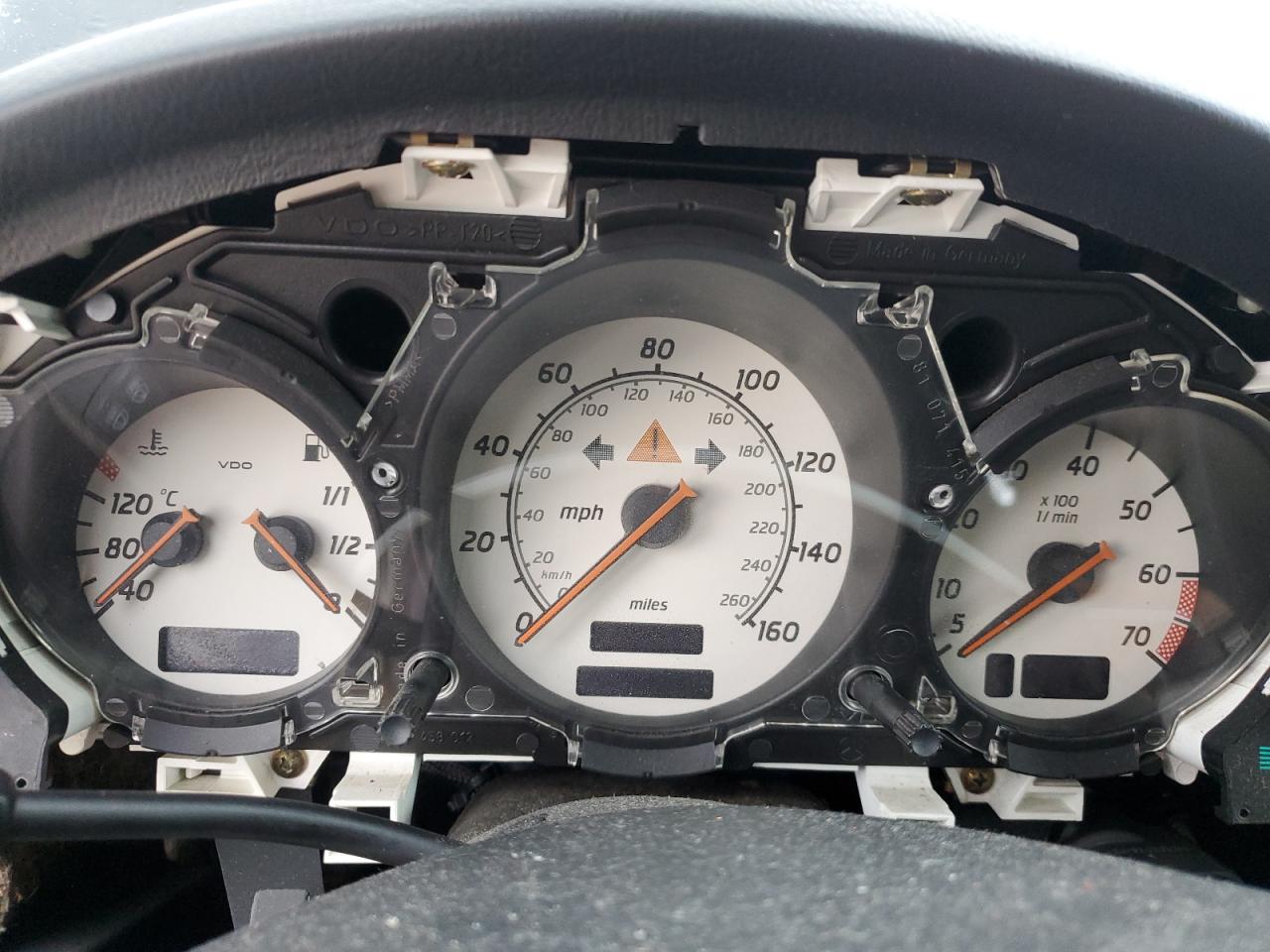 2002 Mercedes-Benz Slk 320 VIN: WDBKK65F22F259493 Lot: 80143165