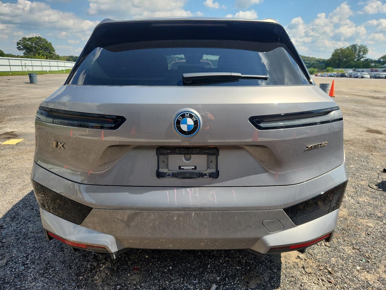 2023 BMW Ix xDrive50 VIN: WB523CF02PCL87552 Lot: 71236855