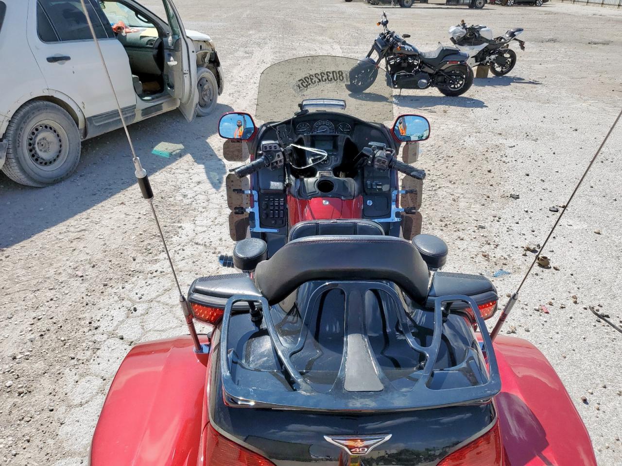 2015 Honda Gl1800 VIN: JH2SC68V0FK100347 Lot: 80332395