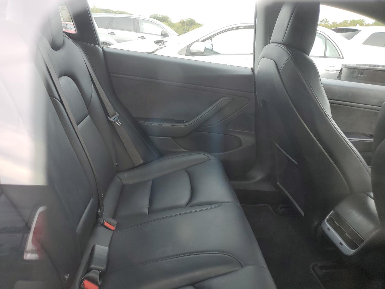 2018 Tesla Model 3 VIN: 5YJ3E1EB8JF121750 Lot: 84205385