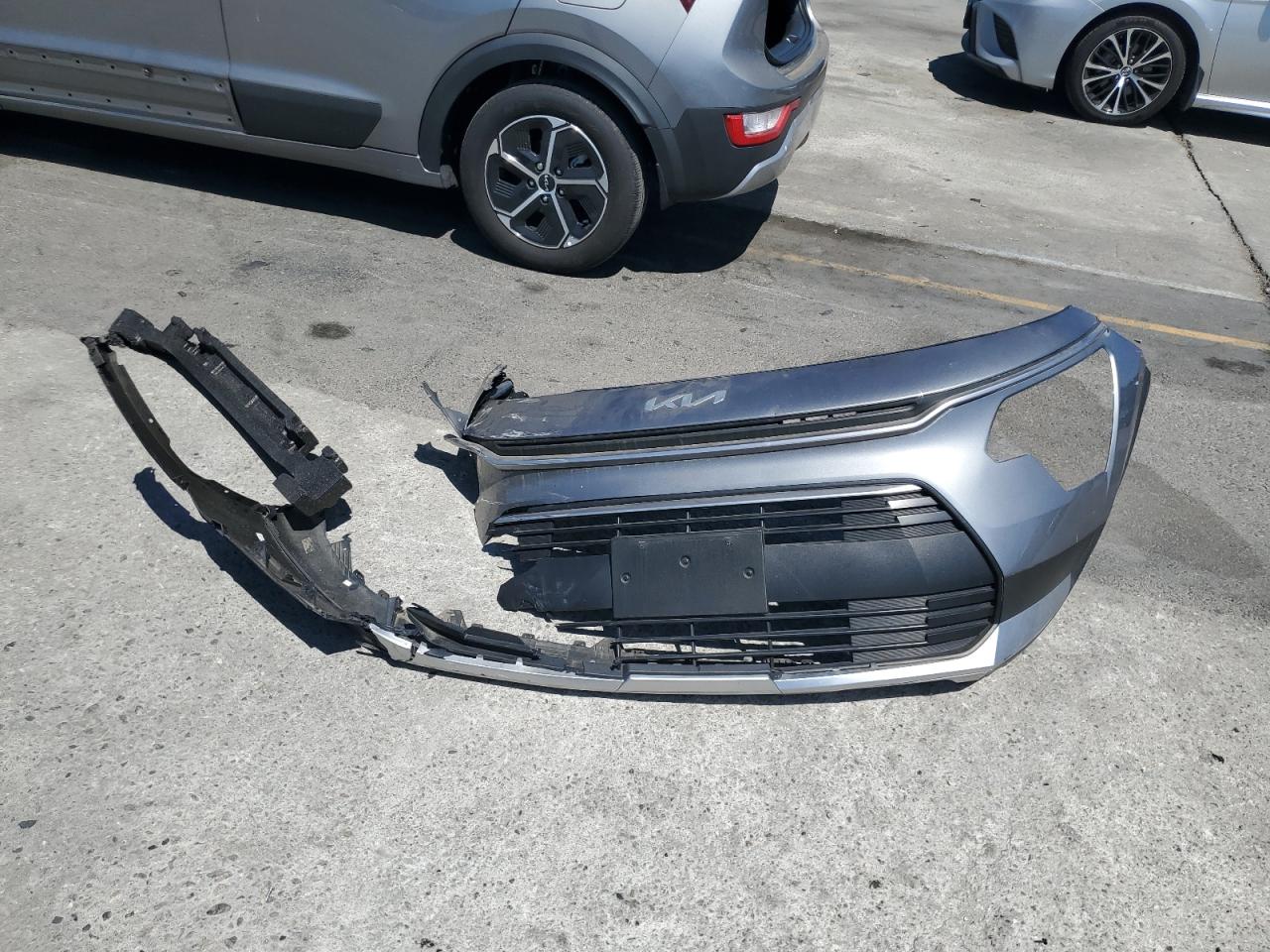 2024 Kia Niro Lx VIN: KNDCP3LE5R5162563 Lot: 71745105